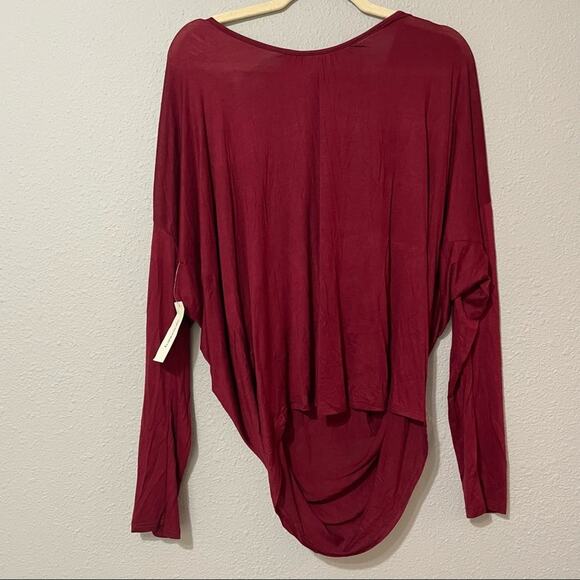 Francesca’s Burgundy Long Sleeve Draped Front Keyhole Back Blouse Womens L Fall - Picture 8 of 8